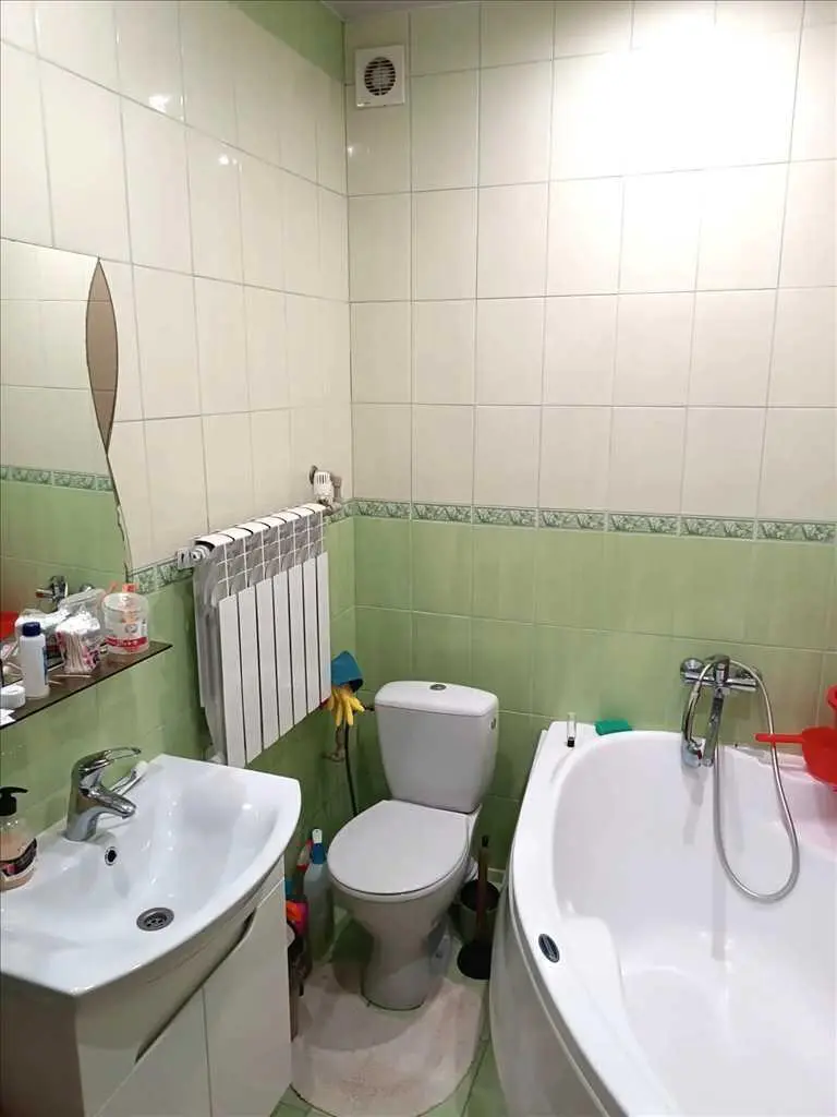 Добротний цегляний будинок у Ліску - заходь і живи!