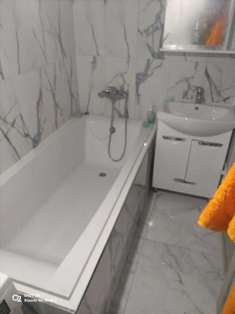 Простора квартира в новобудові!