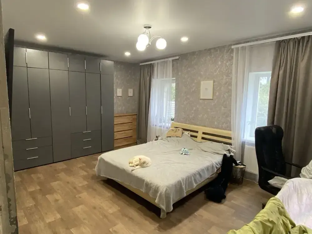 Продаж окремого будинку в  Ближніх Яківцях