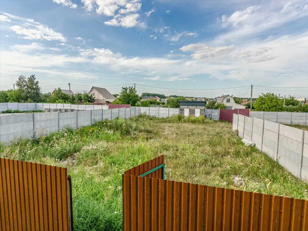 Продаж земельної ділянки — 28 соток, траса Київ–Харків