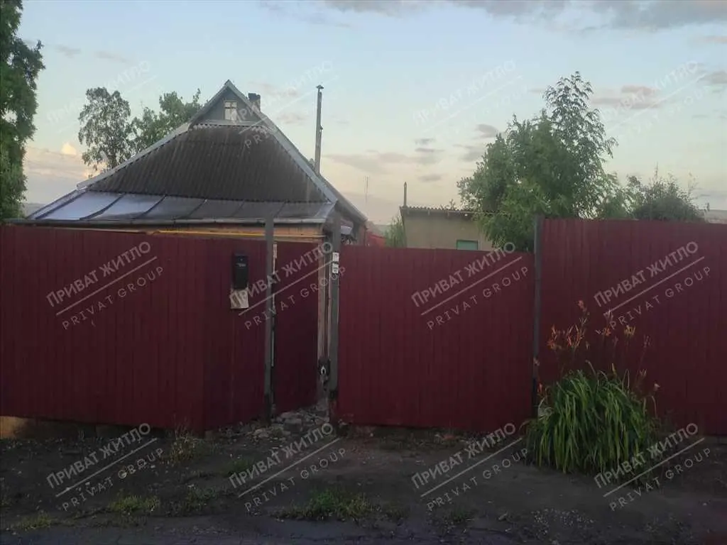 Приватний будинок в Карлівці!