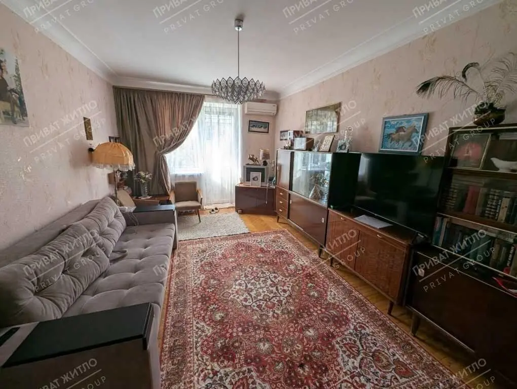 Дві кімнати в центрі Полтави навпроти ЦУМу цегляний будинок