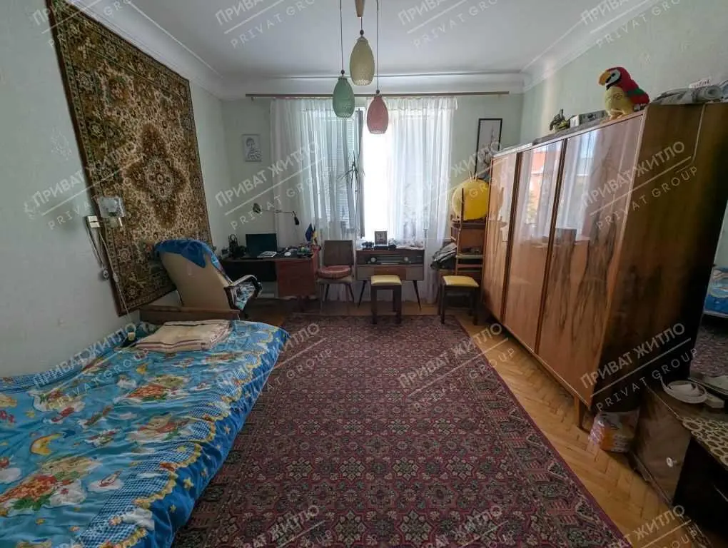 Дві кімнати в центрі Полтави навпроти ЦУМу цегляний будинок