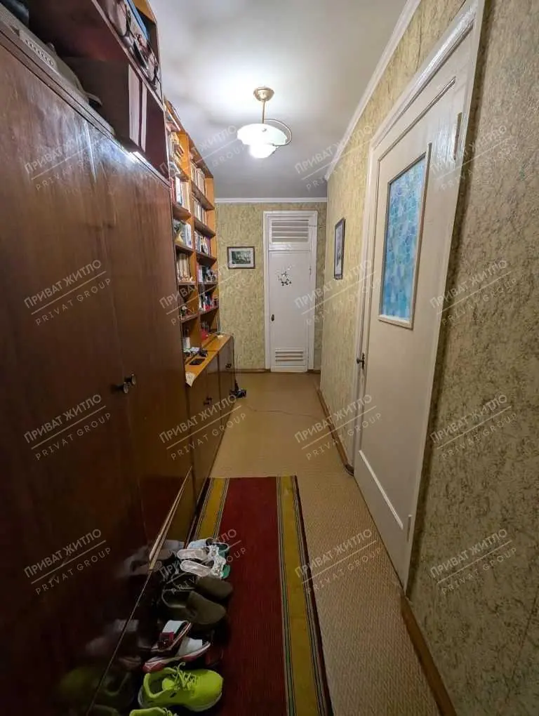 Дві кімнати в центрі Полтави навпроти ЦУМу цегляний будинок