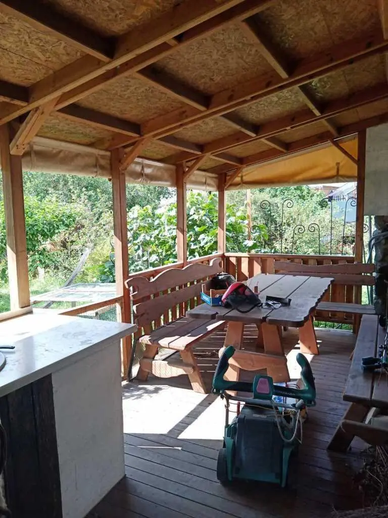 Просторий будинок в передмісті