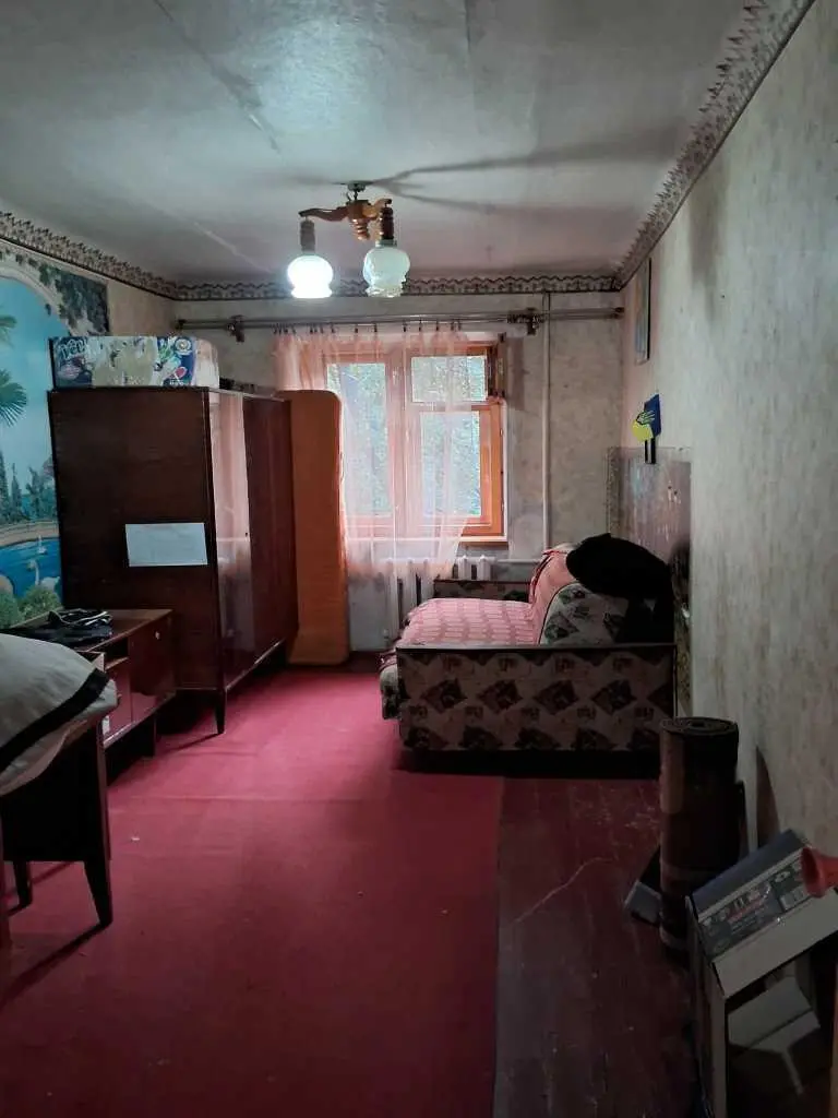 Двокімнатна квартира на середньому поверсі, Браїлки