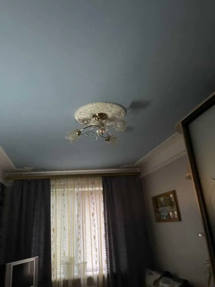 Трикімнатна квартира на Половках