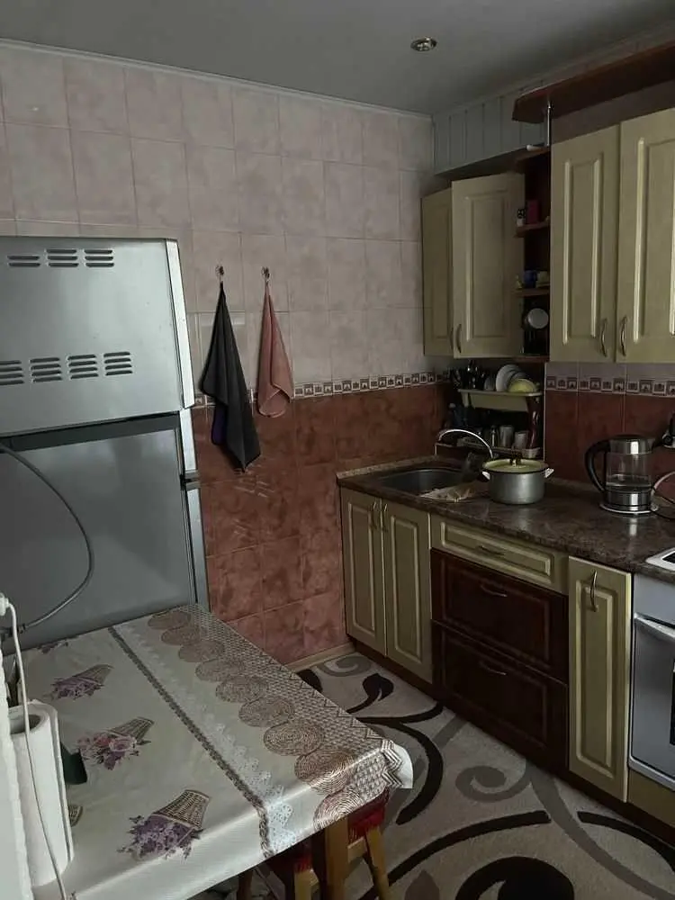 Трикімнатна квартира на Половках