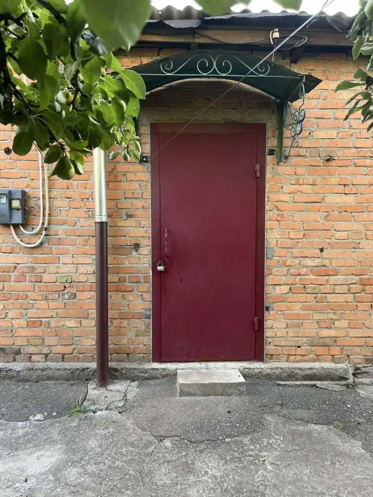 Простора квартира в Нових Санжарах