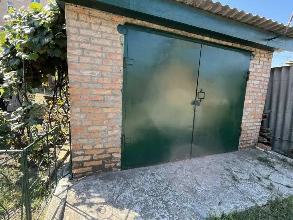 Простора квартира в Нових Санжарах