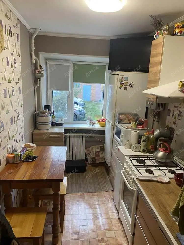 2 кімнатна квартира з автономним опаленням.