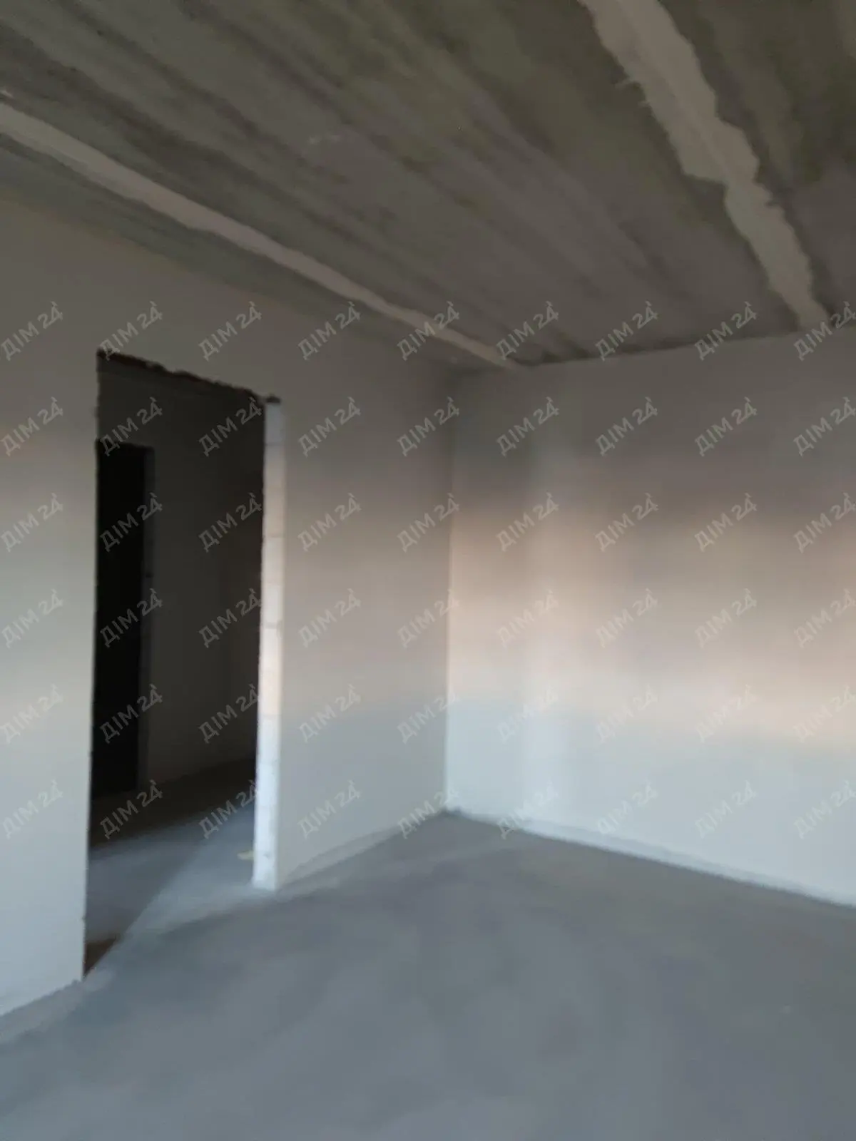 Однокімнатна в новобудові.