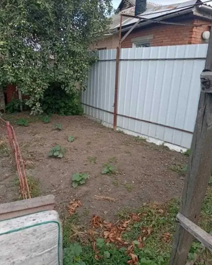 Бюджетний будинок під ремонт в районі Конкорда!