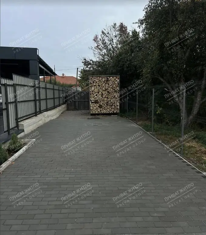 Продаж сучасного будинку