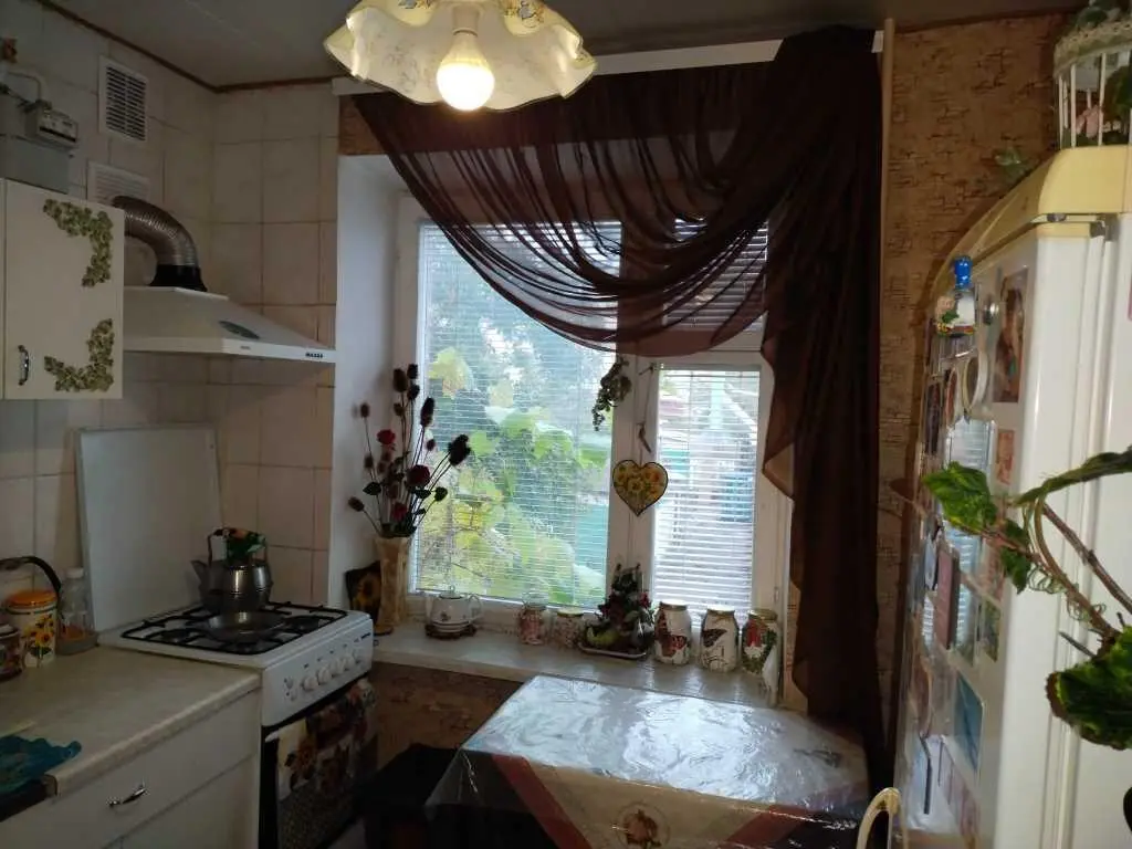 3 кімнатна район Березового скверу