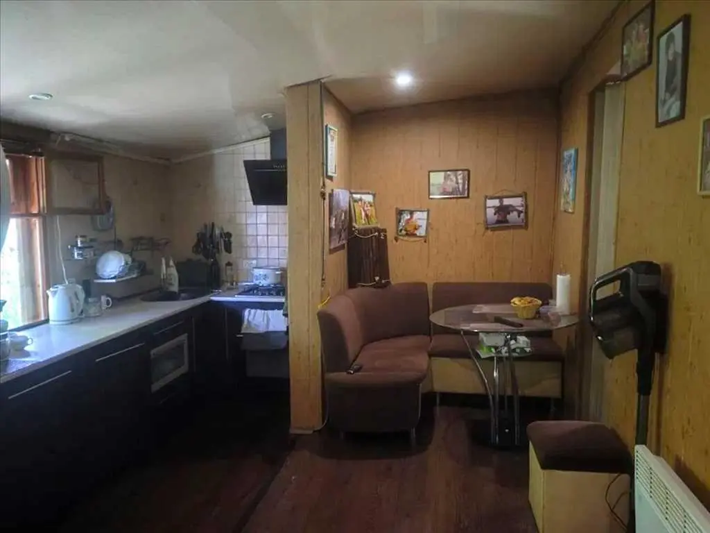 Будинок у передмісті Полтави, 7 км від міста