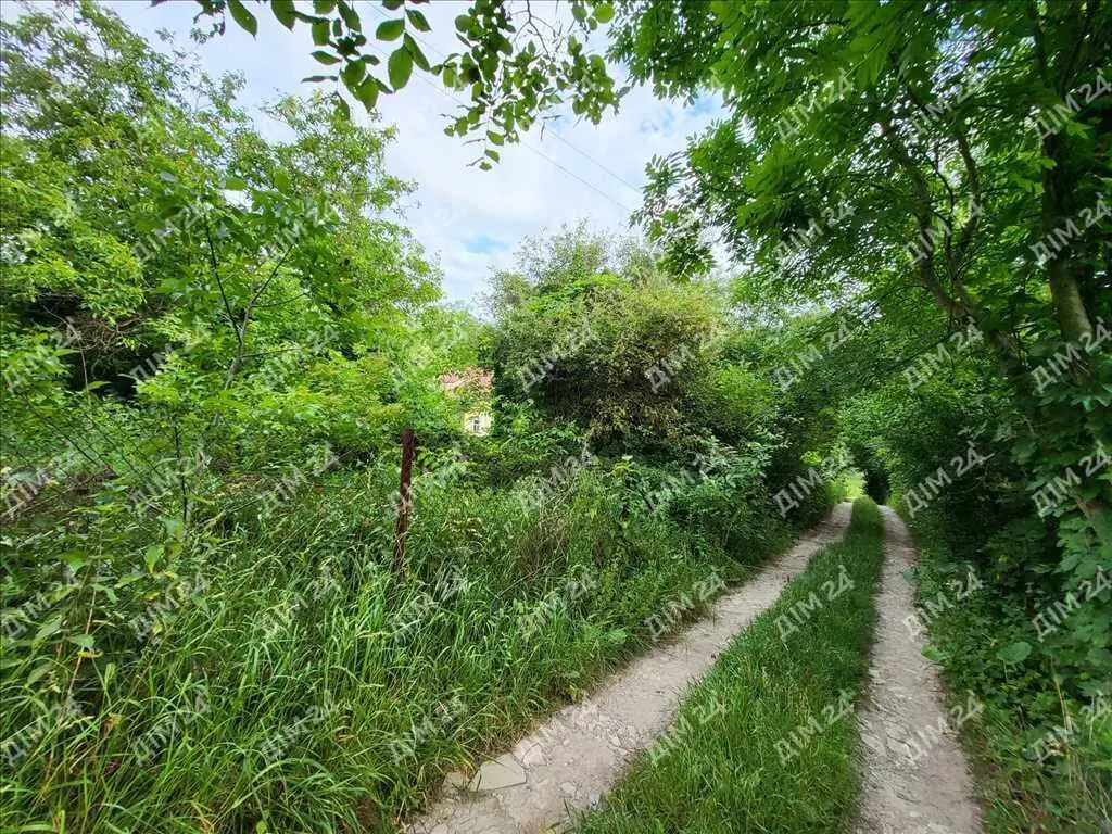 Ділянка з будинком під знесення, с. Патлаївка