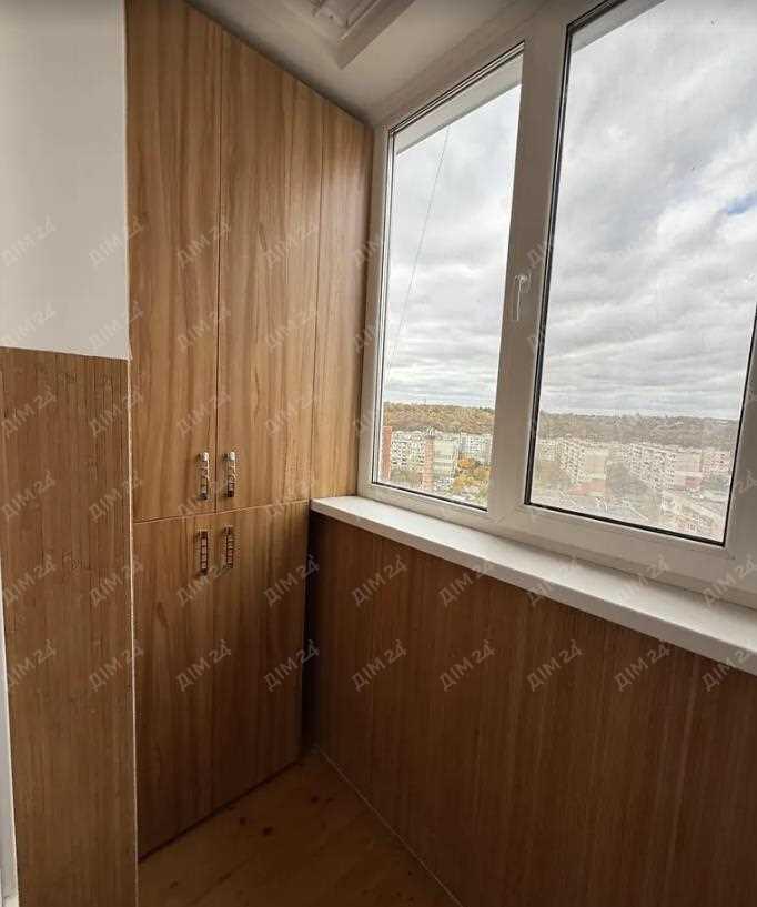 Простора квартира на Леваді.