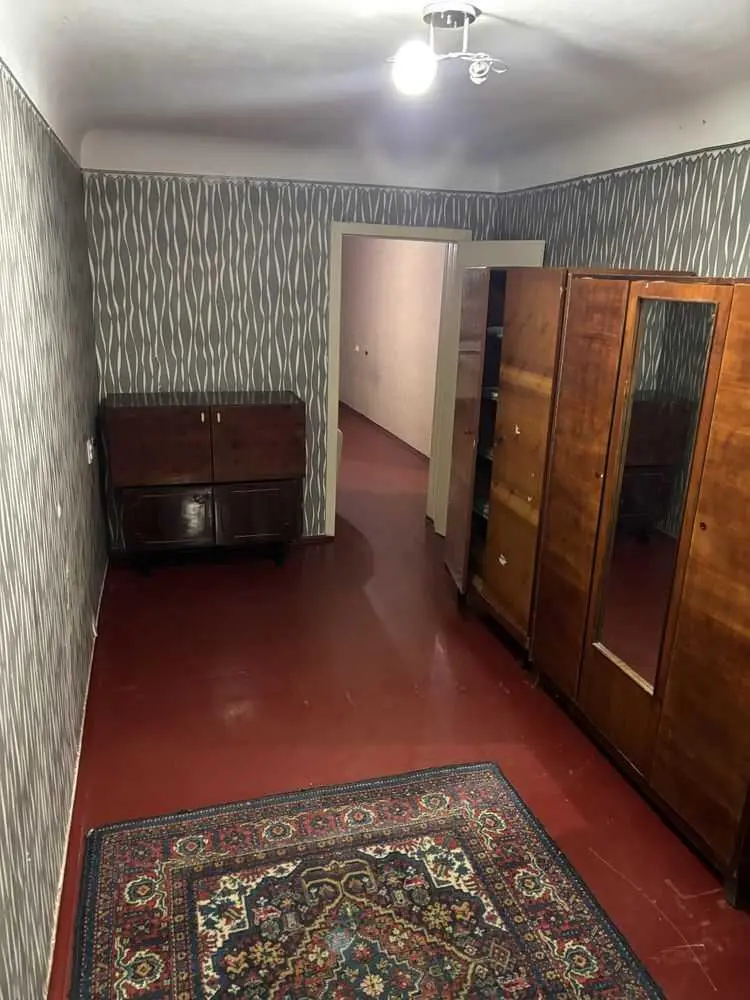 Двокімнатна квартира на зупинці 23 вересня 