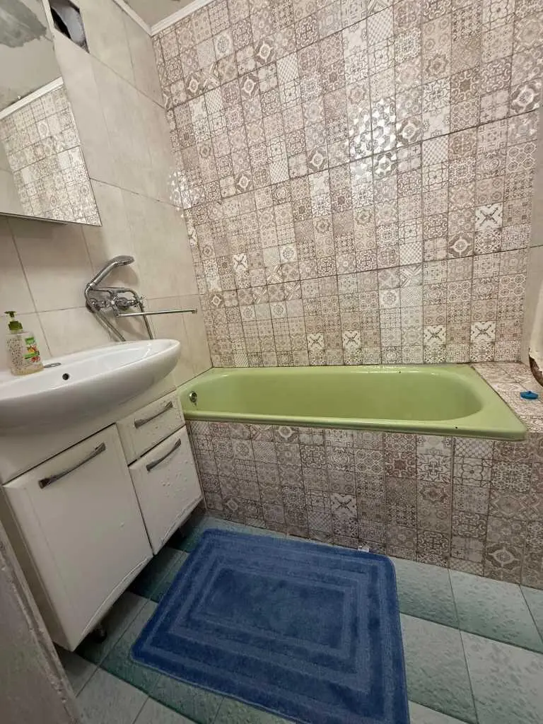 Трикімнатна квартира на Огнівці з ремонтом