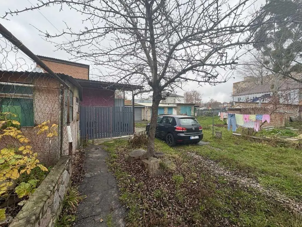 Квартира в часному секторі поруч із Центральним ринком