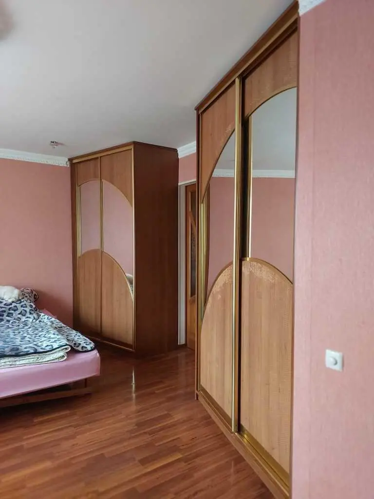 Затишна двокімнатна квартира з індивідуальним опаленням