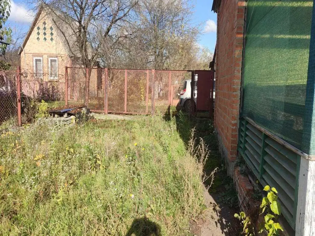 Земельна ділянка з будинком, с.Терешки