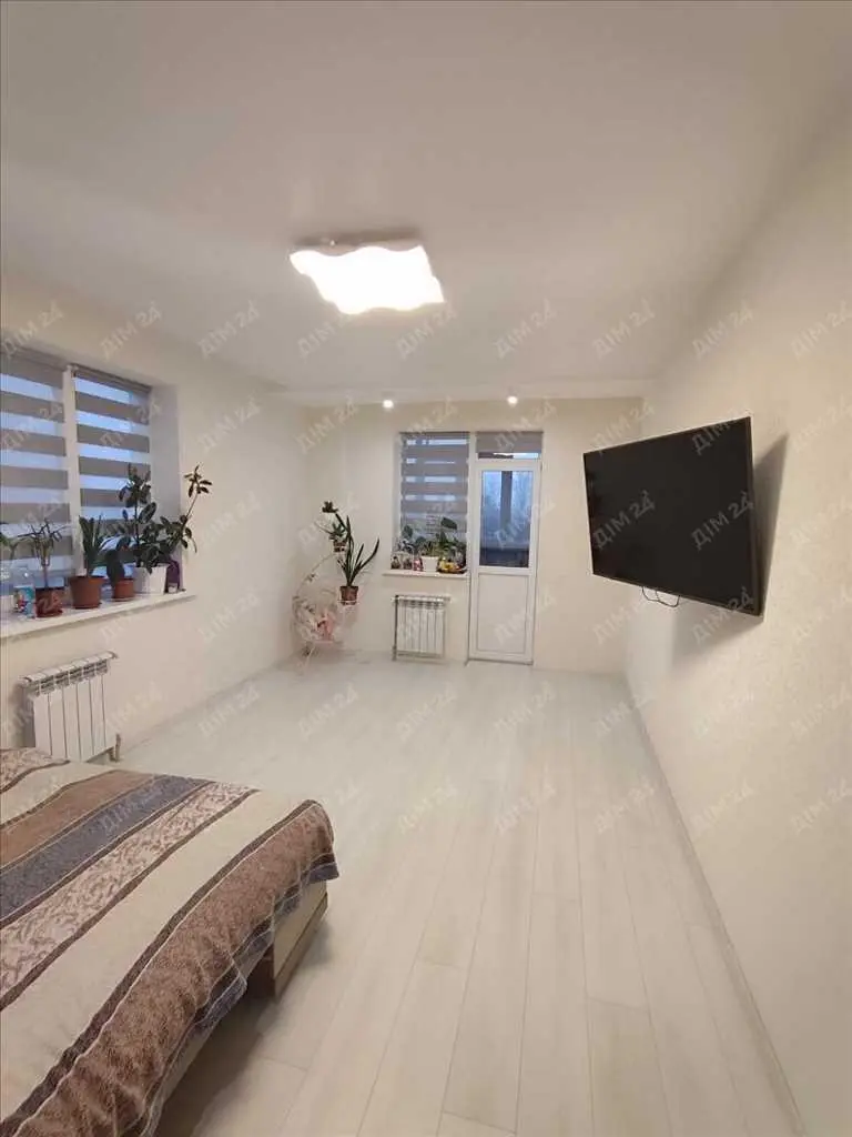 Простора квартира в новобудові!