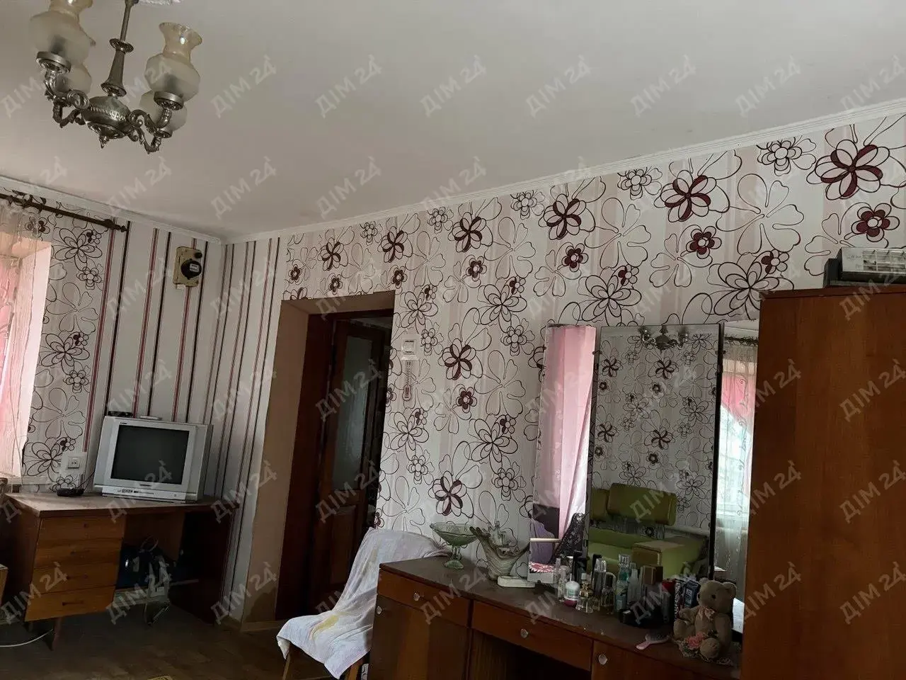 Будинок в Рибцях з великою ділянкою