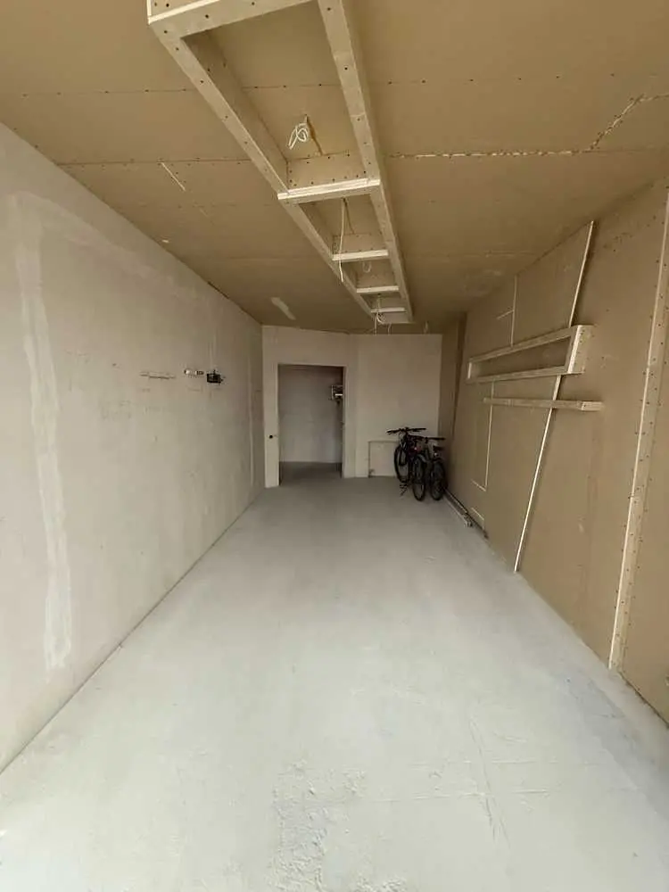 Квартира, де більшу частину ремонту вже зробили за вас