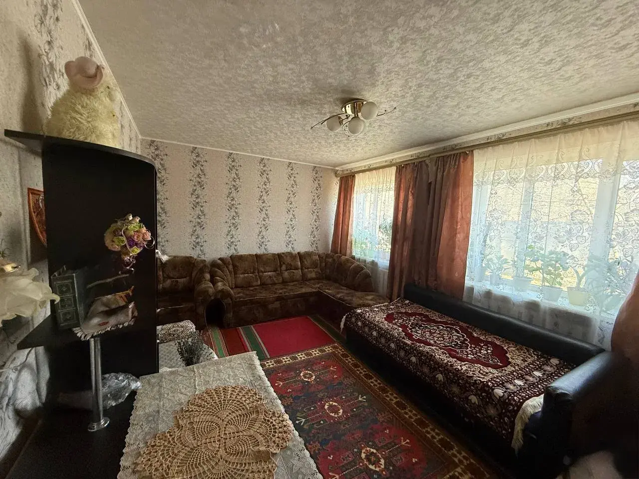 Окремий будинок з ремонтом на Монастирскій Горі