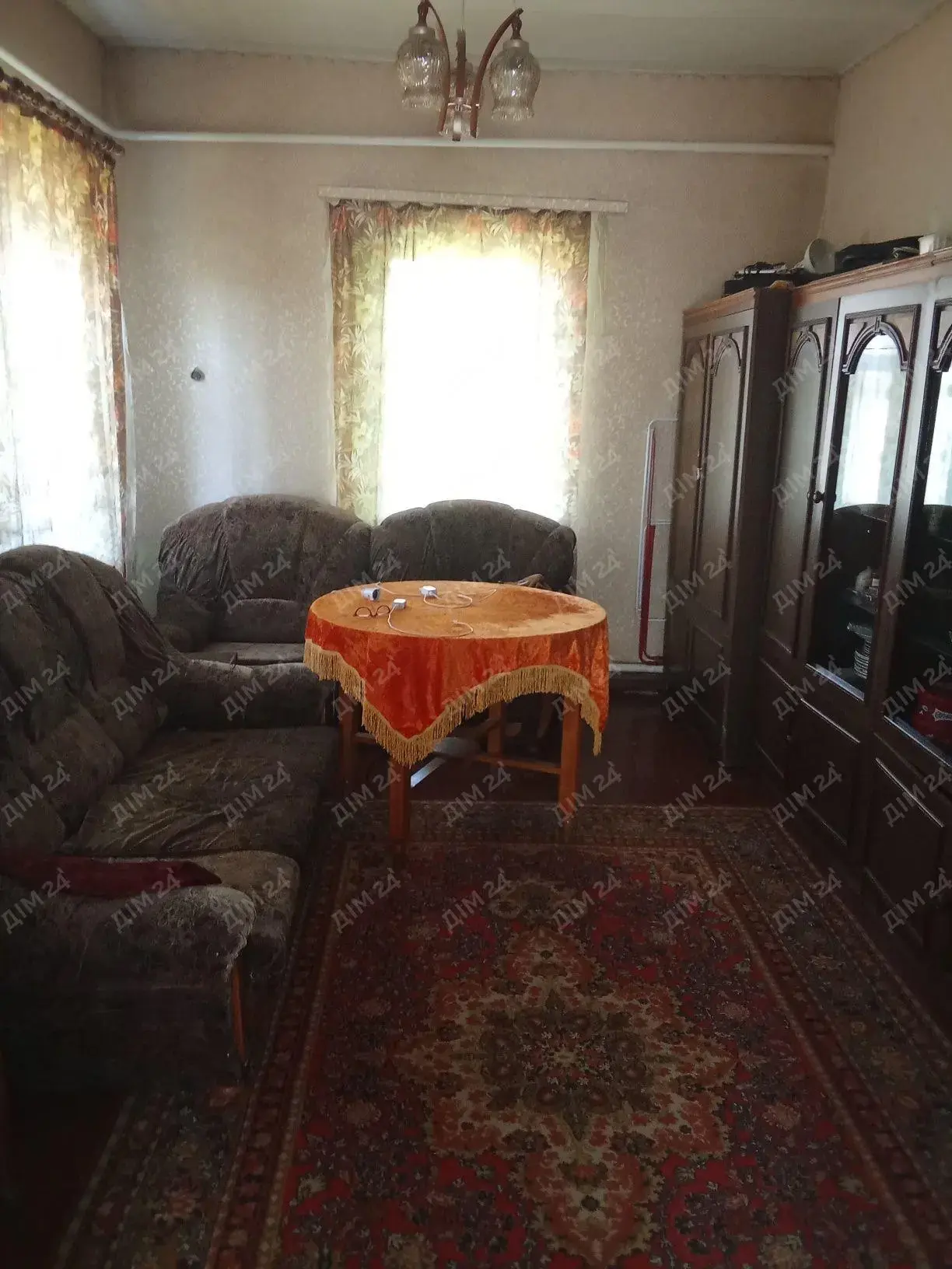 Кілька хвилин до міського пляжу. Будинок Нові Санжари. 