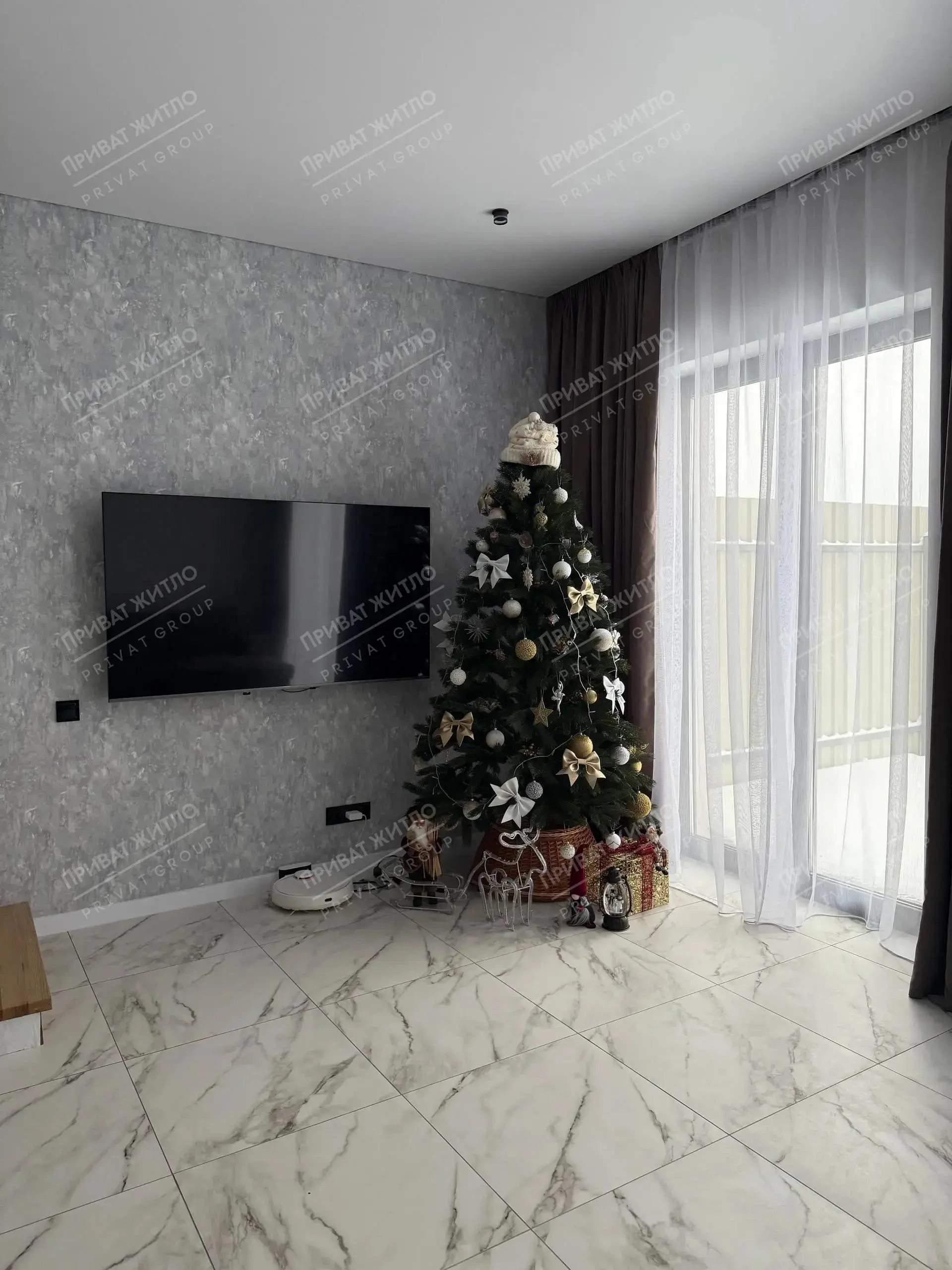  Сучасний таунхаус у Полтаві