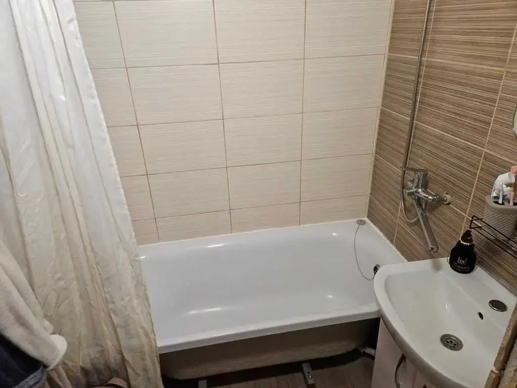 Двокімнатна квартира в центральній частині міста!