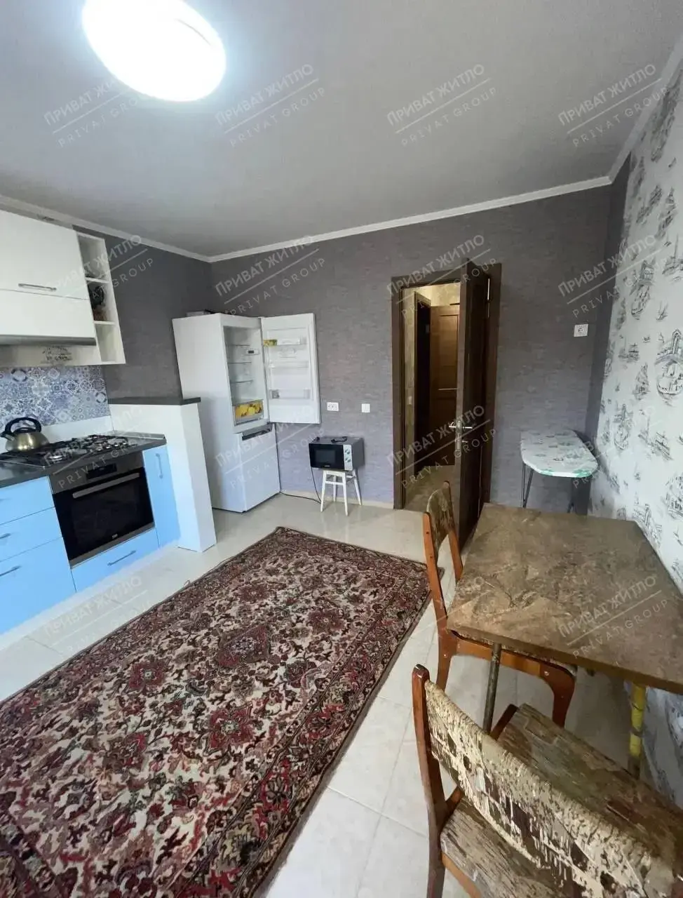 Однокімнатна квартира в спальному районі міста!