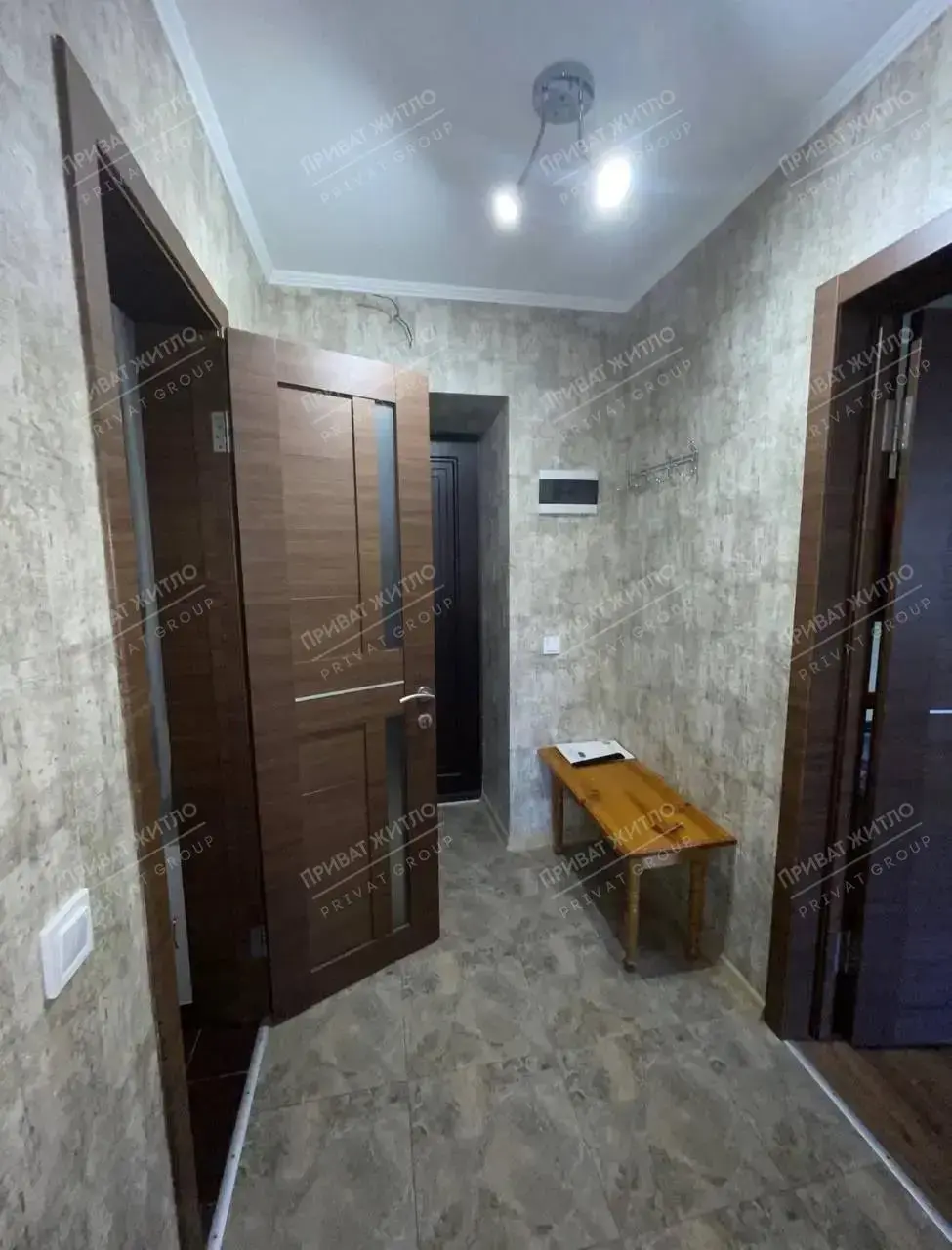 Однокімнатна квартира в спальному районі міста!