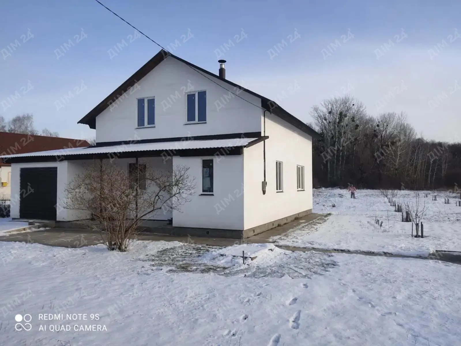 Будинок в затишному місці!