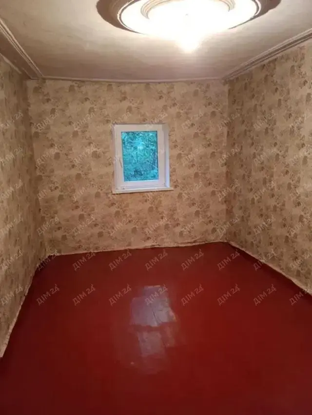 Частина будинку з окремим входом в центрі!