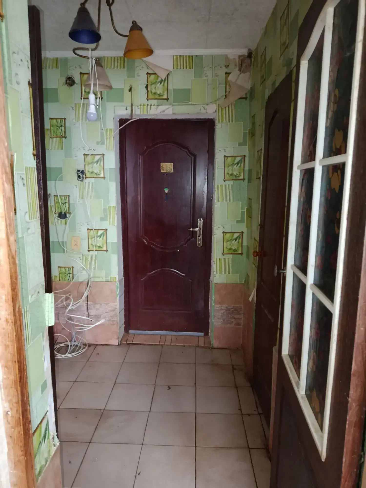 Найдешевша однокімнатна на першому поверсі