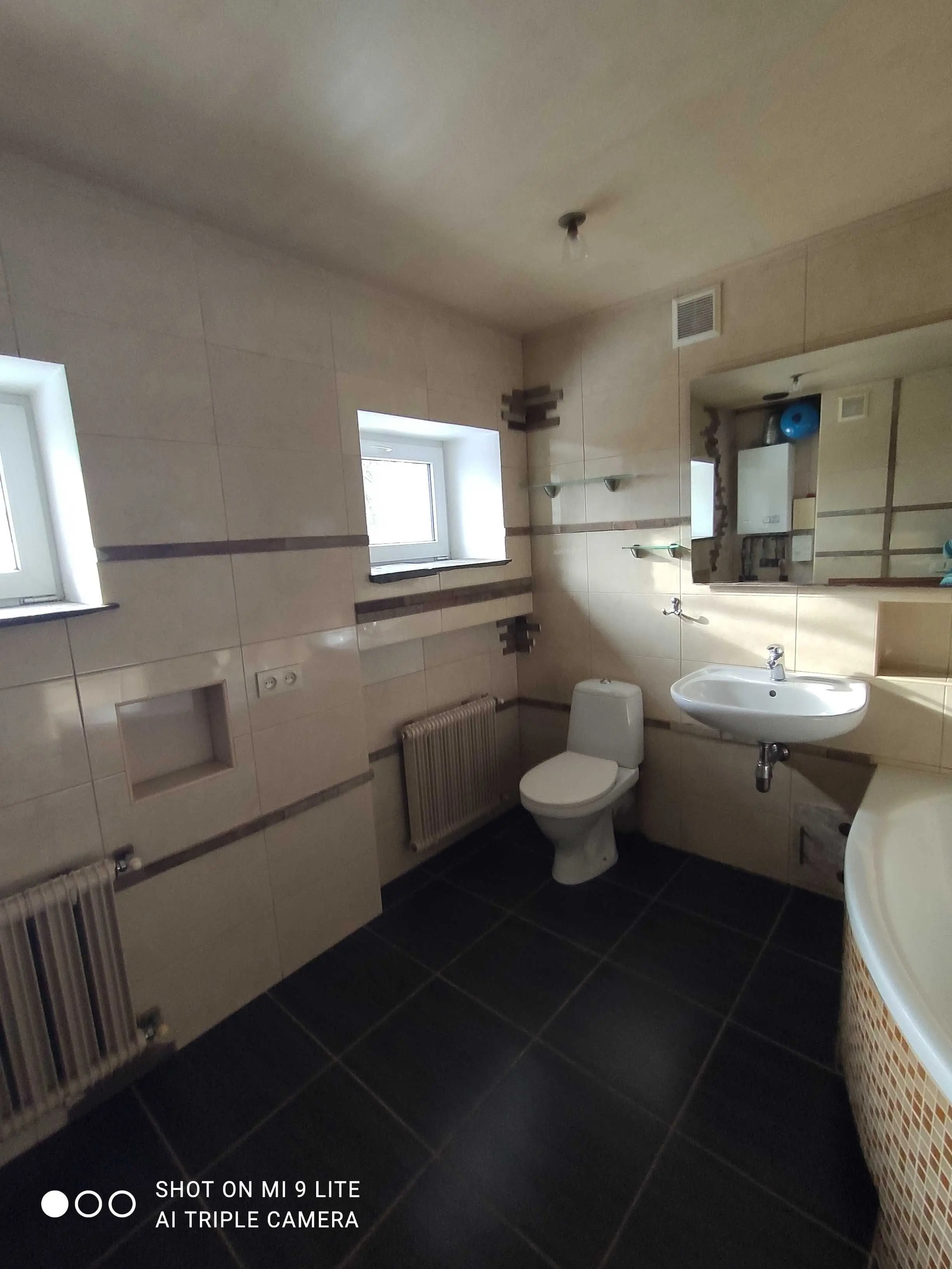 Будинок у Полтаві з потенціалом на майбутнє 