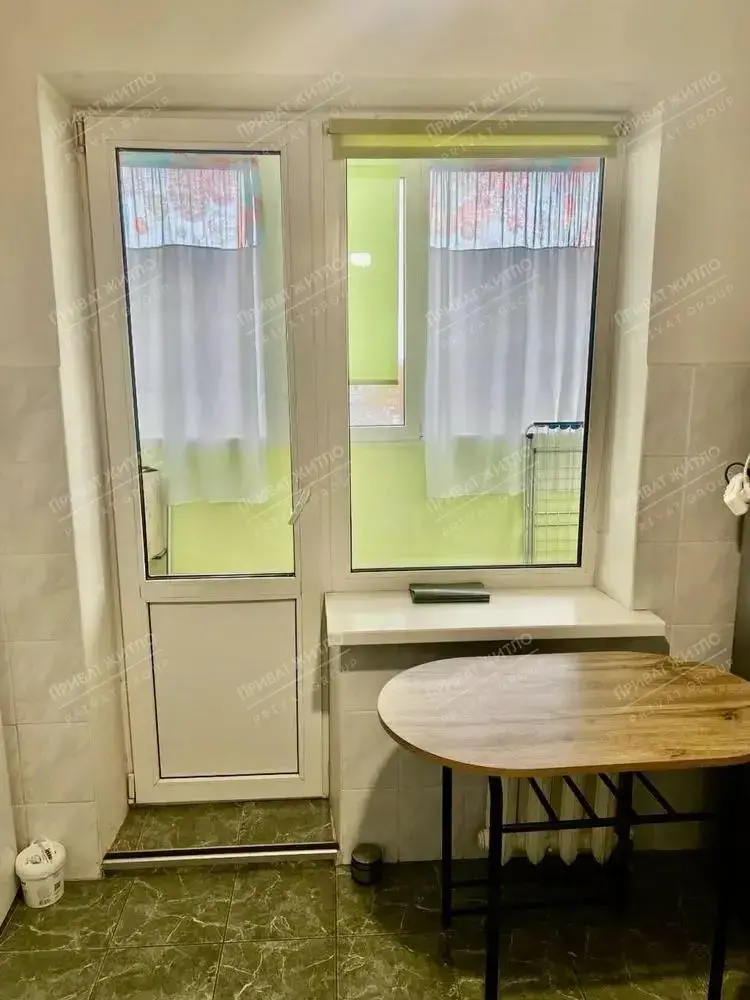 Однокімнатна квартира на Розсошенцях!