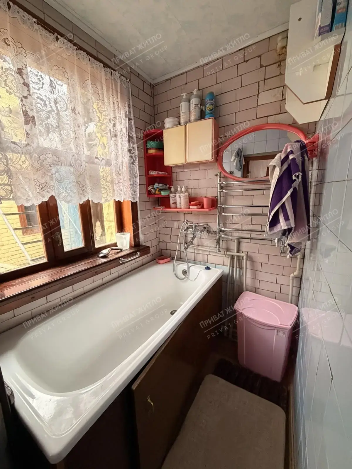 Продаж цегляного будинку на Яківцях