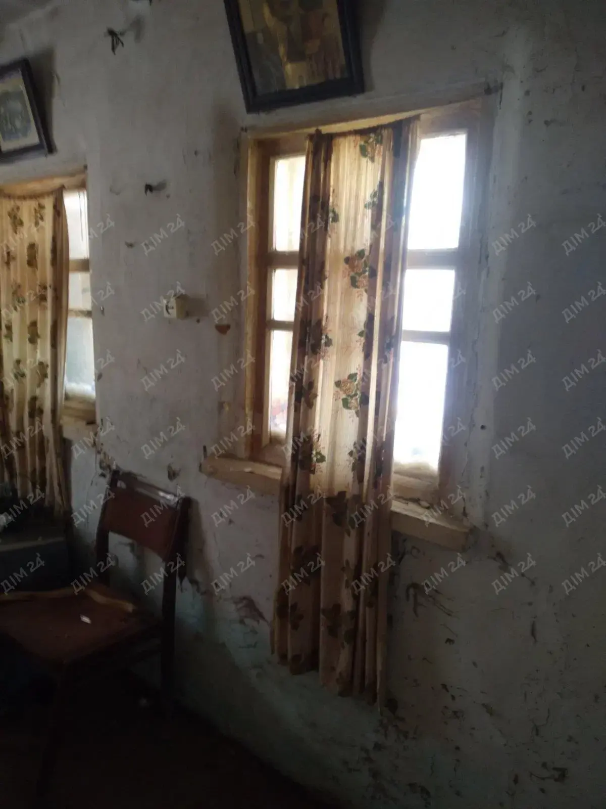 Продаж земельної ділянки з будинком у передмісті Полтави.