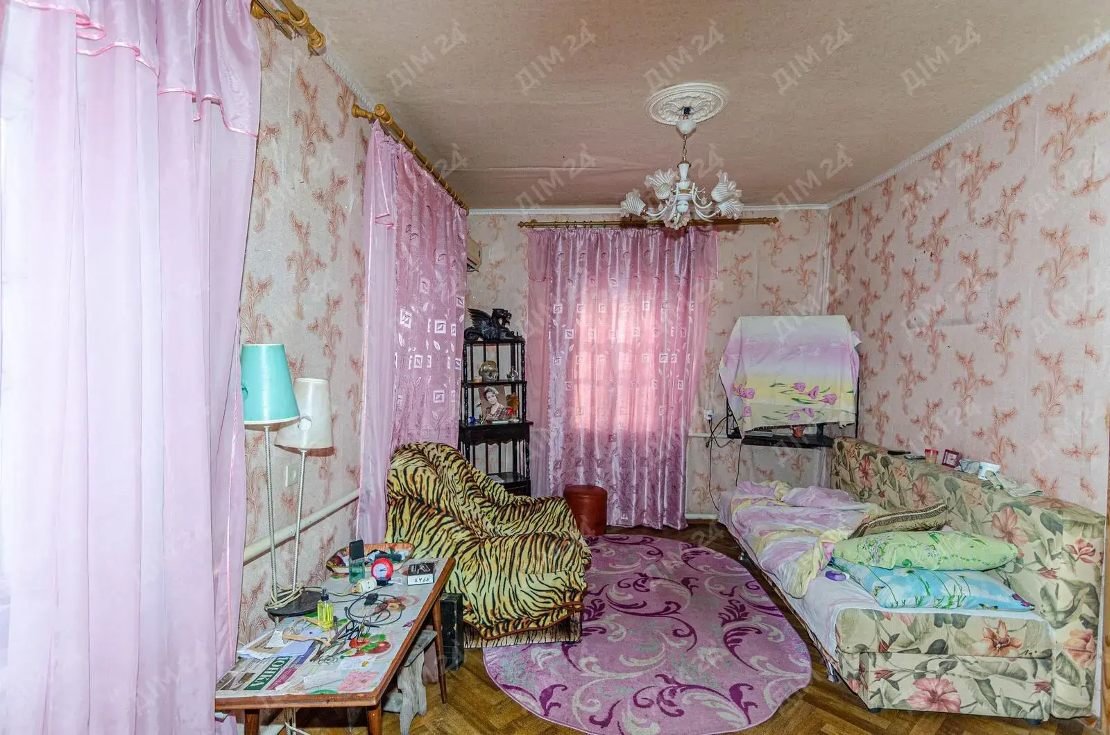 Окремий будинок в центрі Решетилівки!