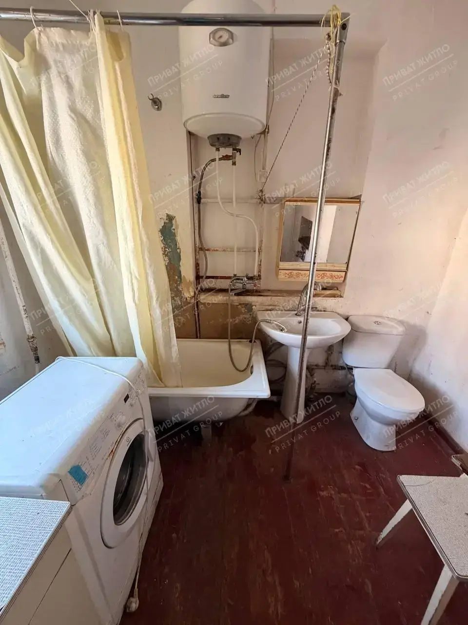 Окремий будинок в Новосанжарському районі, Полтавщина. 