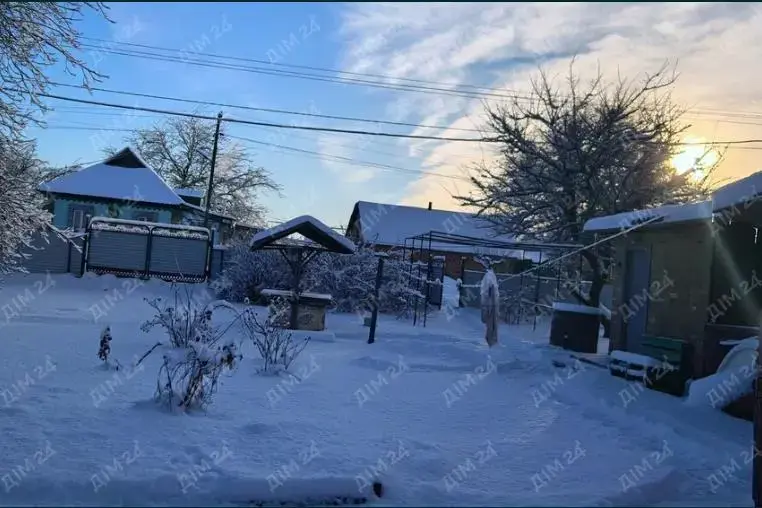 Охайний будинок в селі Гора