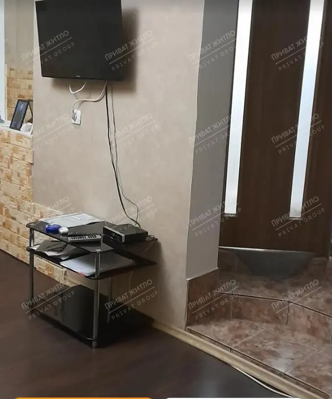 Частина будинку в районі Конкорду!