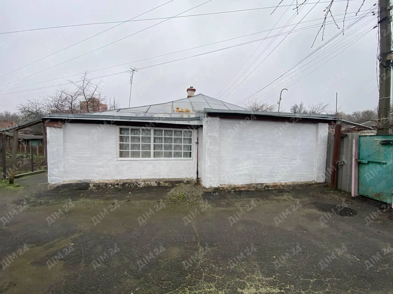 Частина будинку в центрі!