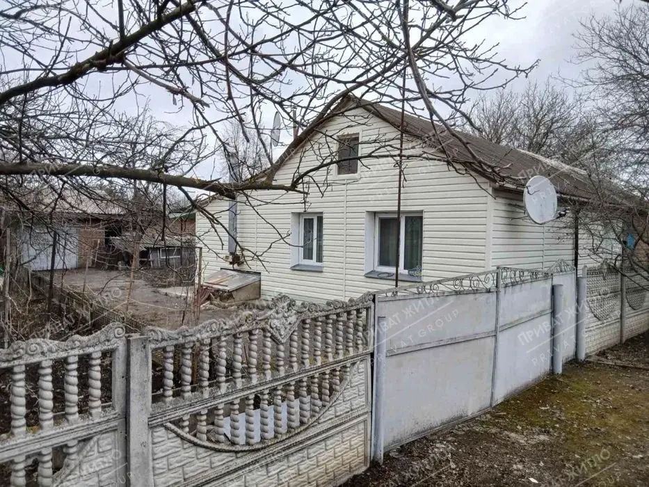 Квартира в будинку 12 км від Полтави. Автономка, гараж, ділянка