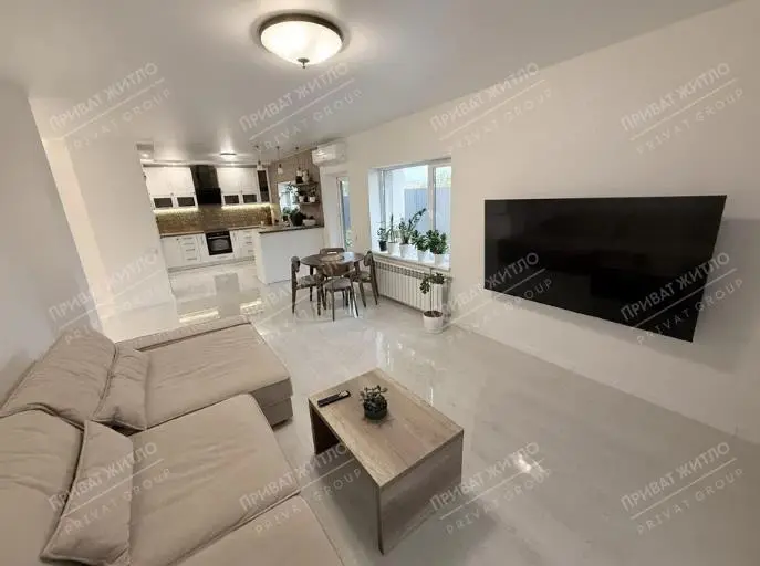 Будинок з євроремонтом в Рибцях! 